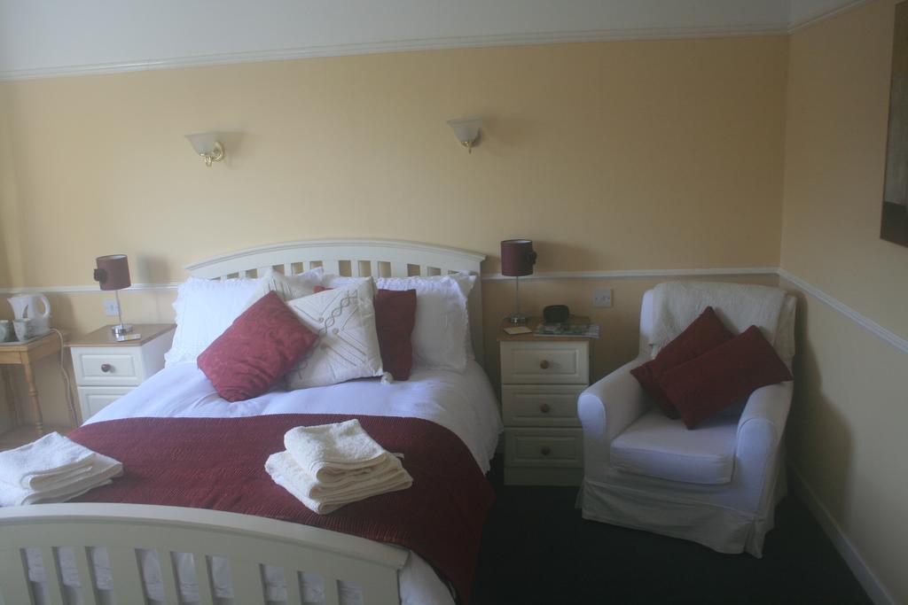 Saggart Laragh Mountain View Lodge الغرفة الصورة